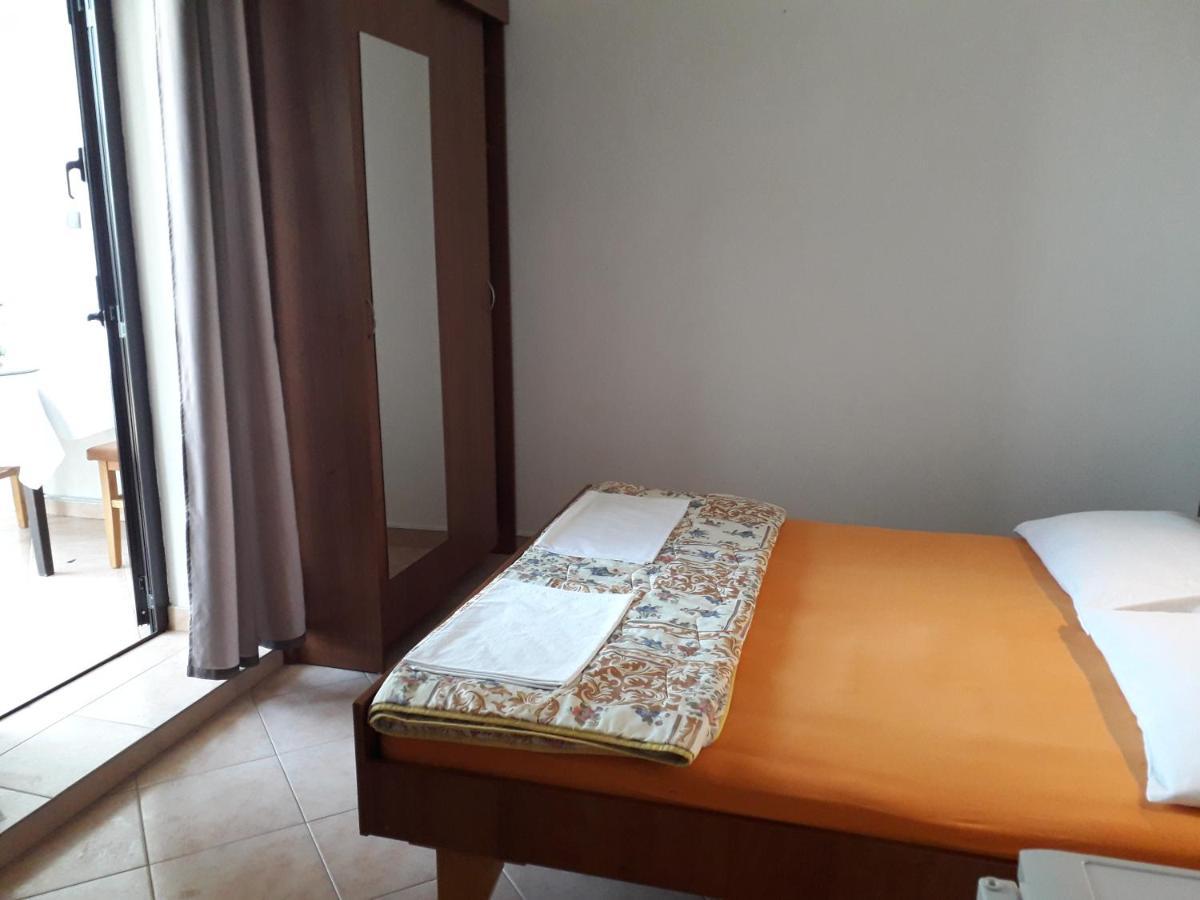 Apartmani Ana Novi V. - Studio Novi Vinodolski Extérieur photo