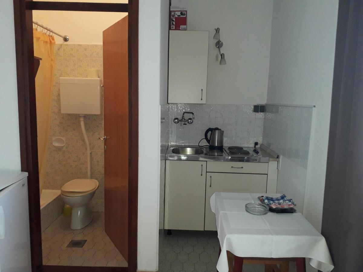 Apartmani Ana Novi V. - Studio Novi Vinodolski Extérieur photo